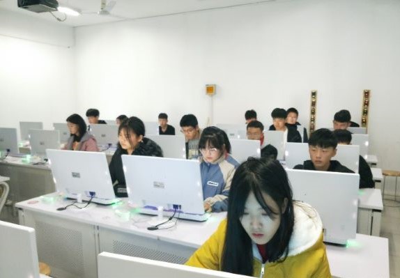 職業(yè)教育讓人生走的更遠(yuǎn)
