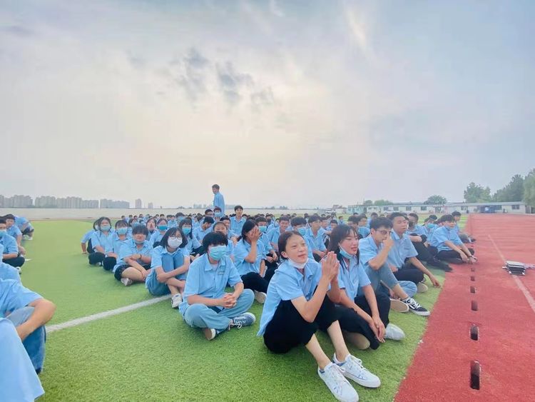 “跳”出精彩，“繩”采飛揚——計算機學院開展跳大繩比賽