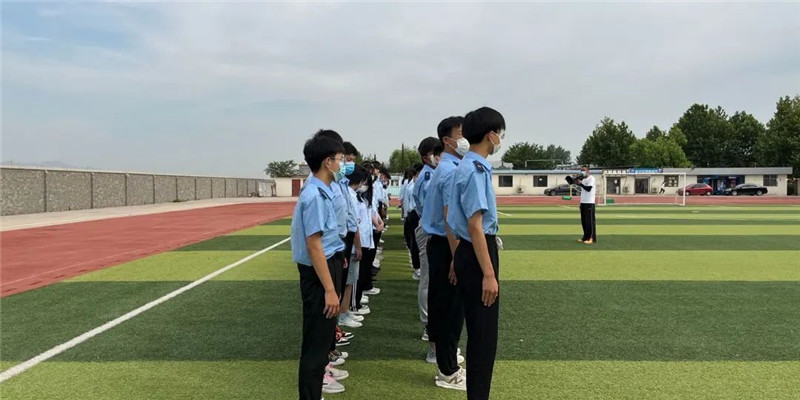 2022級新生暑期夏令營系列活動——袋鼠跳