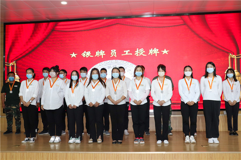 石家莊太行科技中等專業(yè)學(xué)校 2022年教師節(jié)大會(huì)暨第三屆授牌儀式